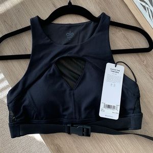 ALO YOGA SPORTS CATCH THE VIBE BRA